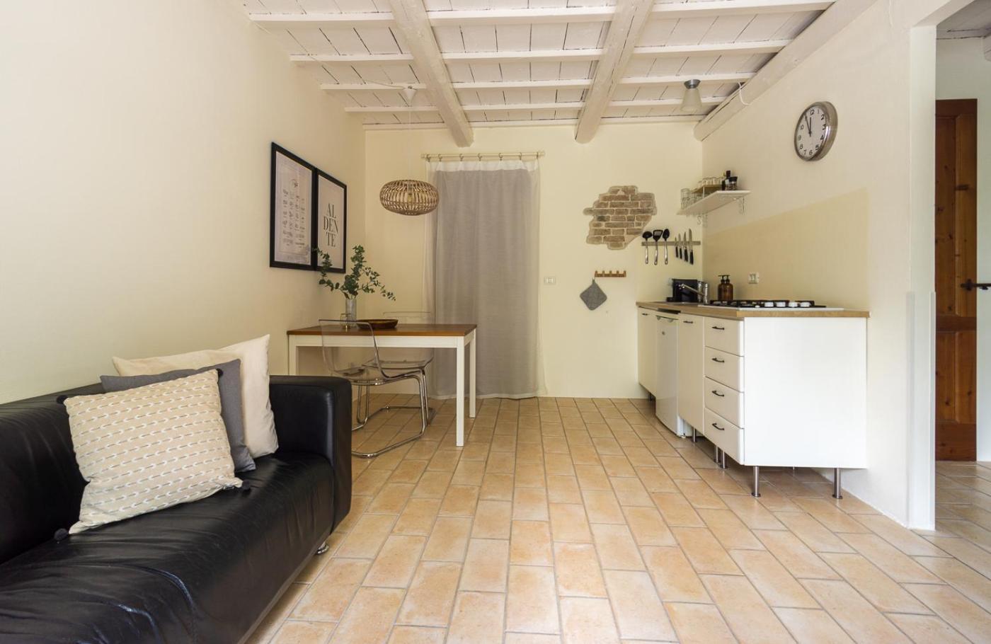 Rosa Nel Pozzo Apartments And B&B San Pietro  المظهر الخارجي الصورة