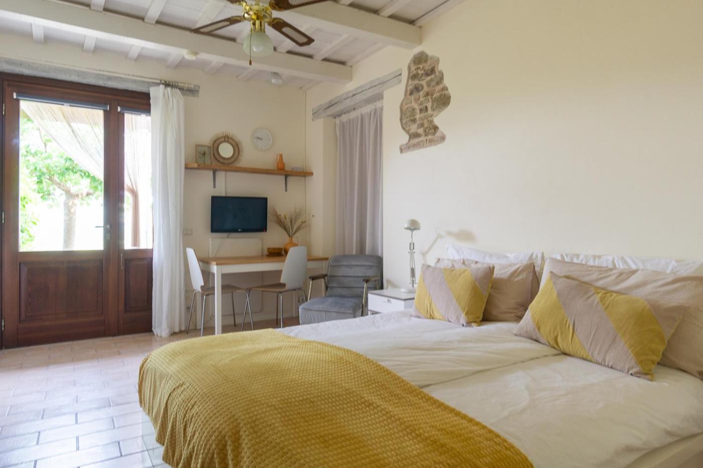 Rosa Nel Pozzo Apartments And B&B San Pietro  المظهر الخارجي الصورة